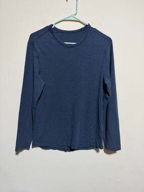 Lululemon 5 Year Basic Long Sleeve T-Shirt in Heathered Nautical Navy